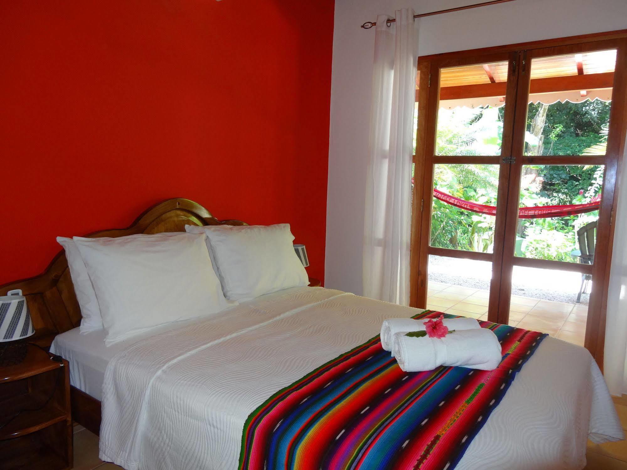 Hotel El Pequeno Gecko Verde Sámara Kültér fotó